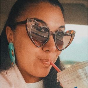 Meet your Posher, Candice